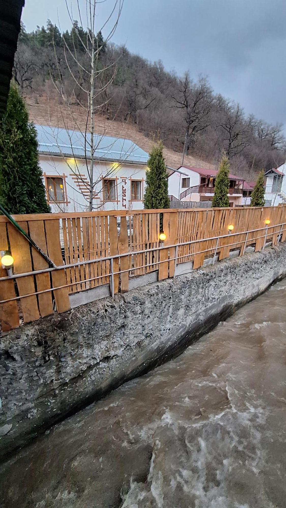 Tigris Dilijan Hotel Exteriör bild