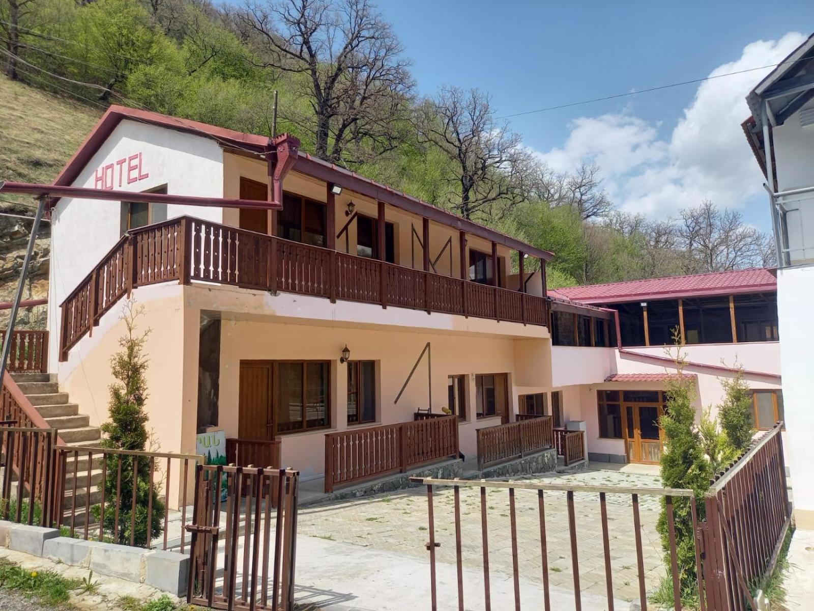 Tigris Dilijan Hotel Exteriör bild