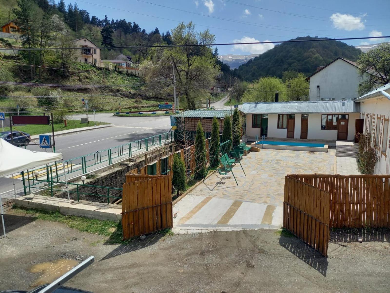 Tigris Dilijan Hotel Rum bild